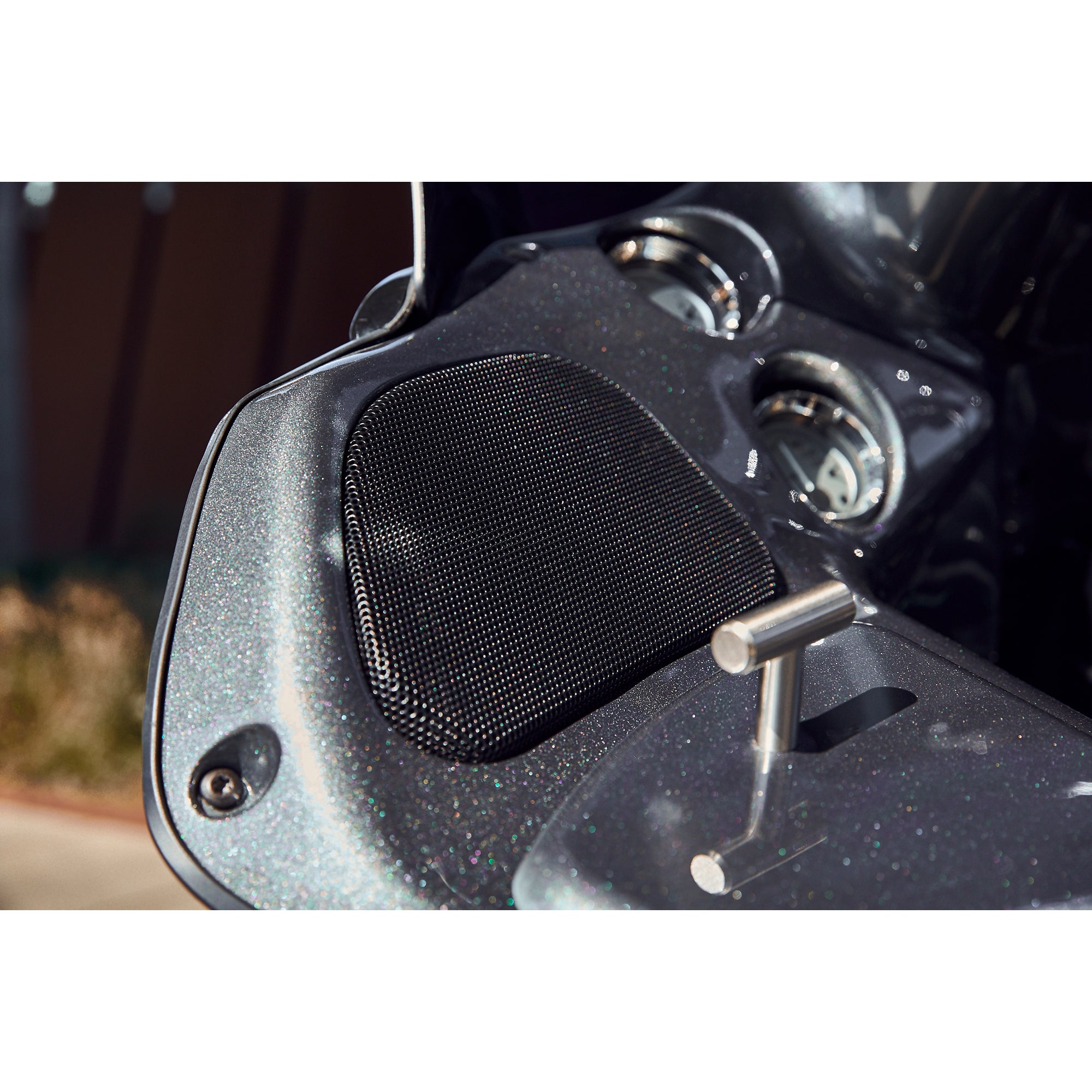 Kenwood CA-GRL98RG, Front Replacement Grille for Select 1998-2013 Harley-Davidson Road Glide Motorcycles