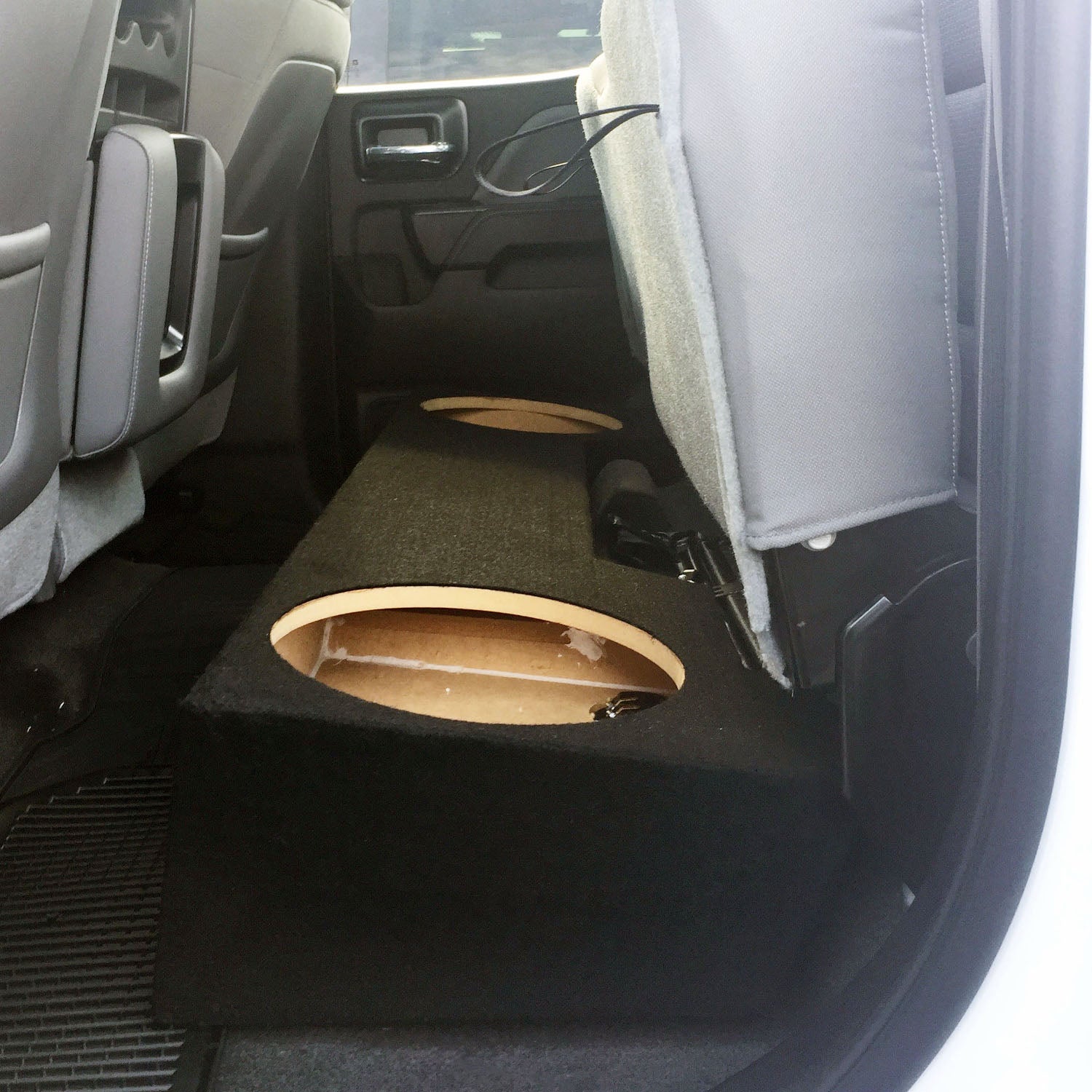 SoundBox Chevy Silverado/ GMC Sierra Double (Extended) Cab 2014-2018 Dual 12" Upfire Subwoofer Enclosure