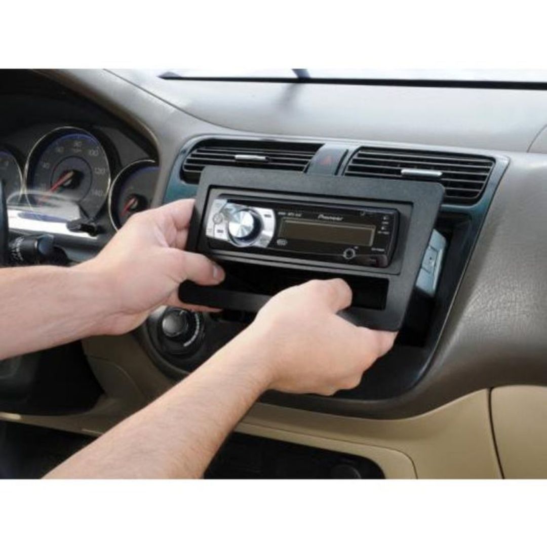 Scosche HA1567B, 2001-2005 Honda Civic Kit DIN w/Pocket Kit