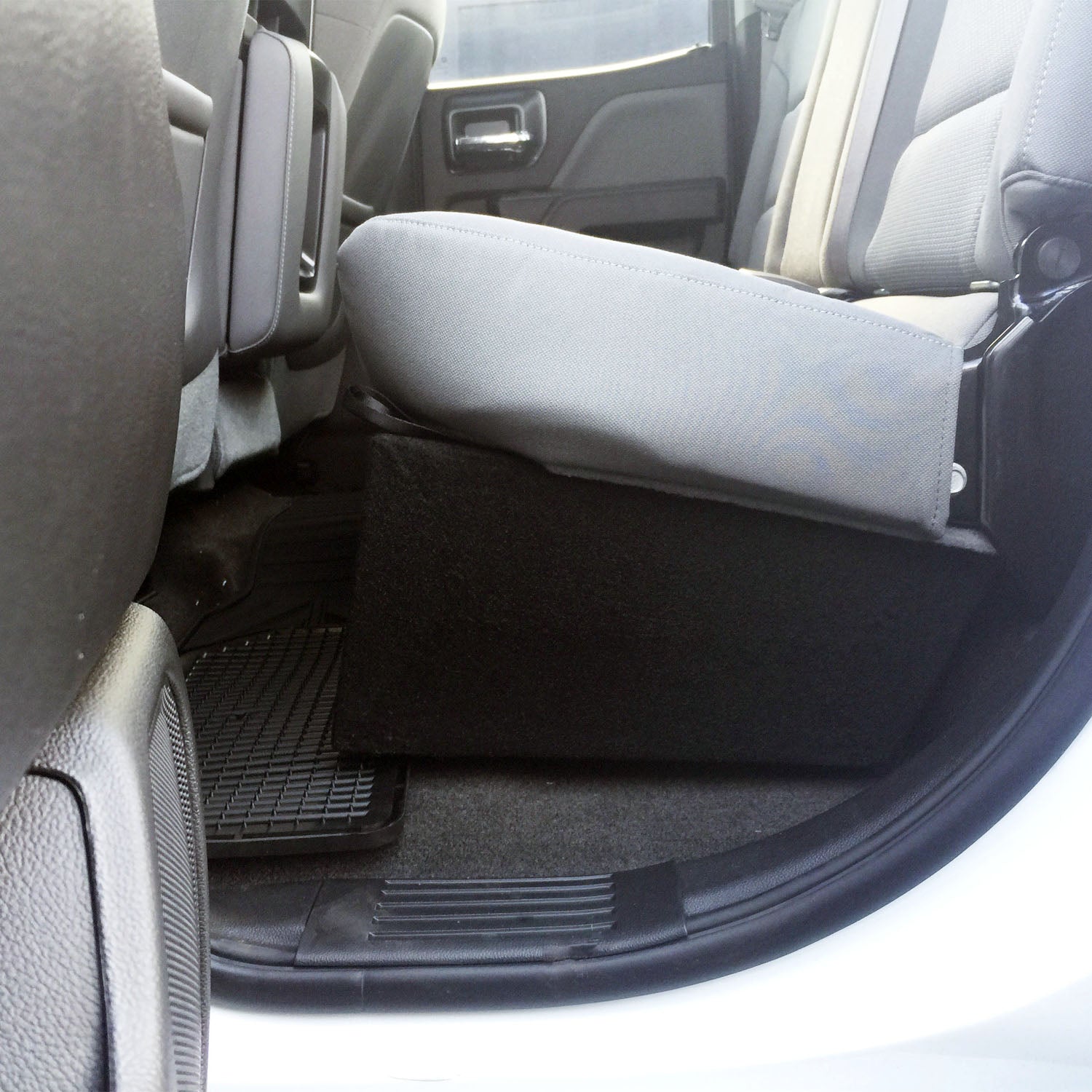 SoundBox Chevy Silverado/ GMC Sierra Double (Extended) Cab 2014-2018 Dual 12" Upfire Subwoofer Enclosure
