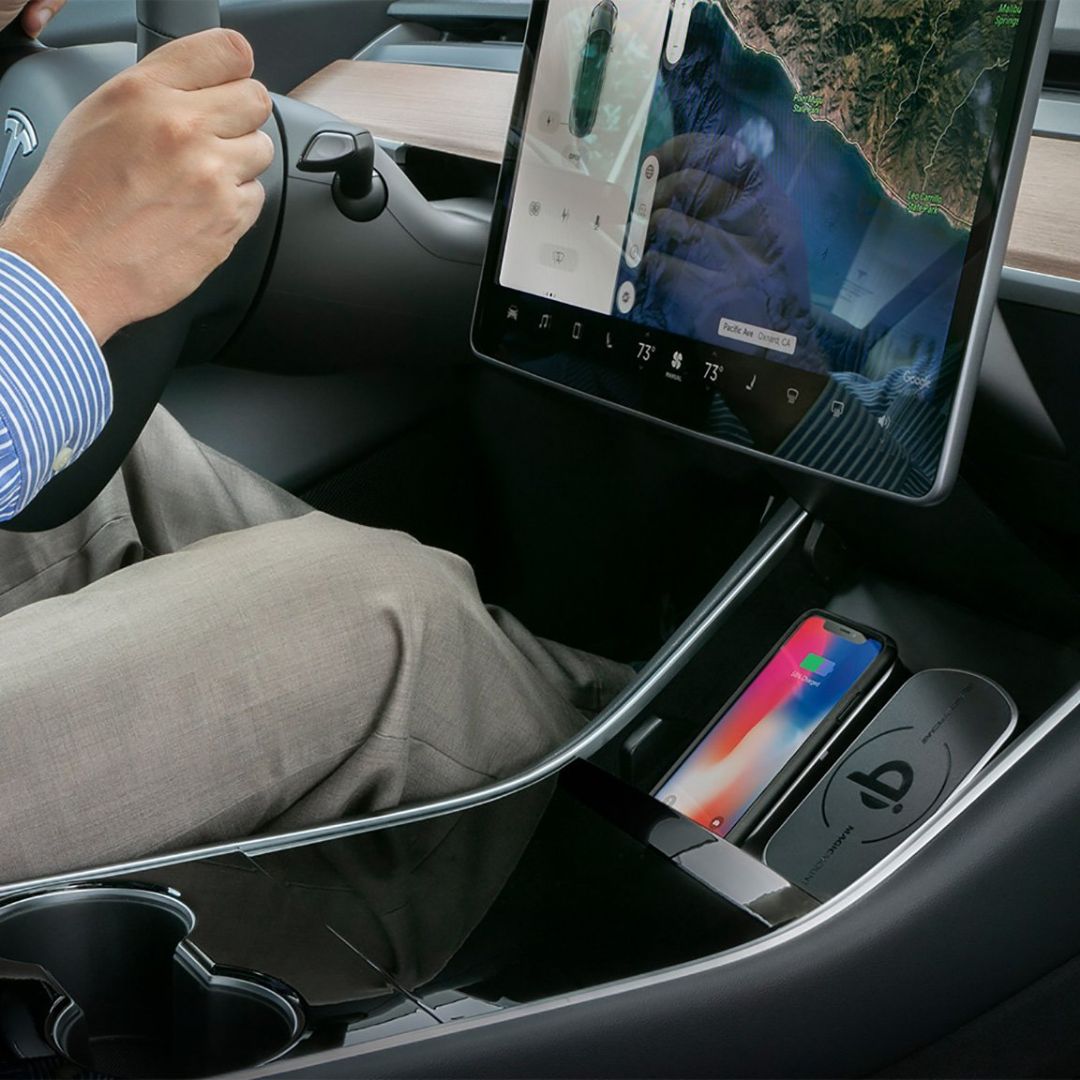 Scosche TIQ01, MagicMount Pro Charge Select 2018 Tesla Model 3 Wireless Charging