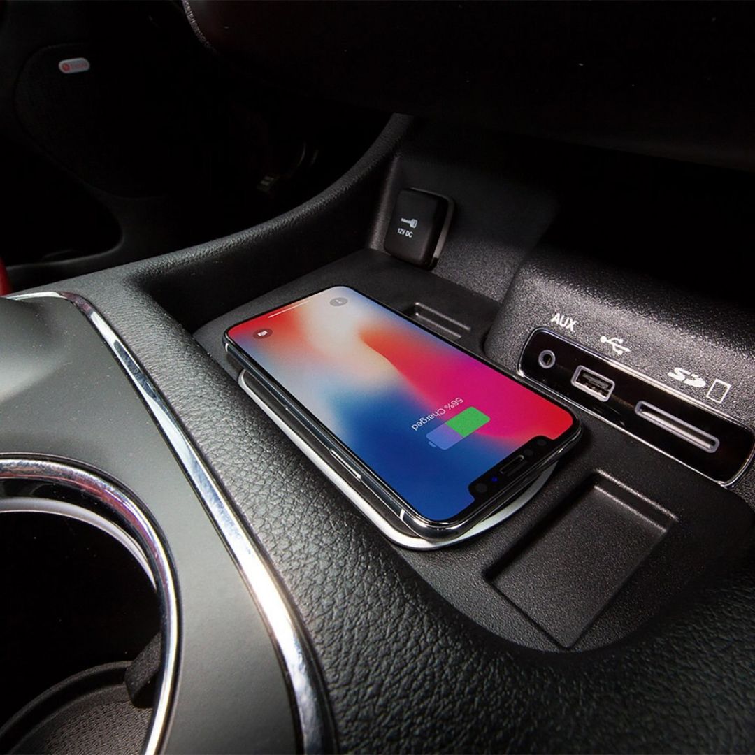 Scosche CRQ04, MagicMount Pro Charge 2014-2018 Dodge Durango Wireless Charging