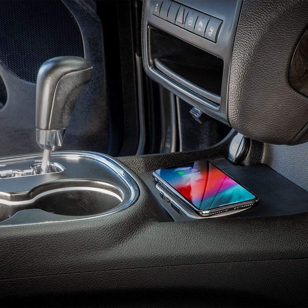 Scosche CRQ03, MagicMount Pro Charge 2011-2013 Dodge Durango Wireless Charging