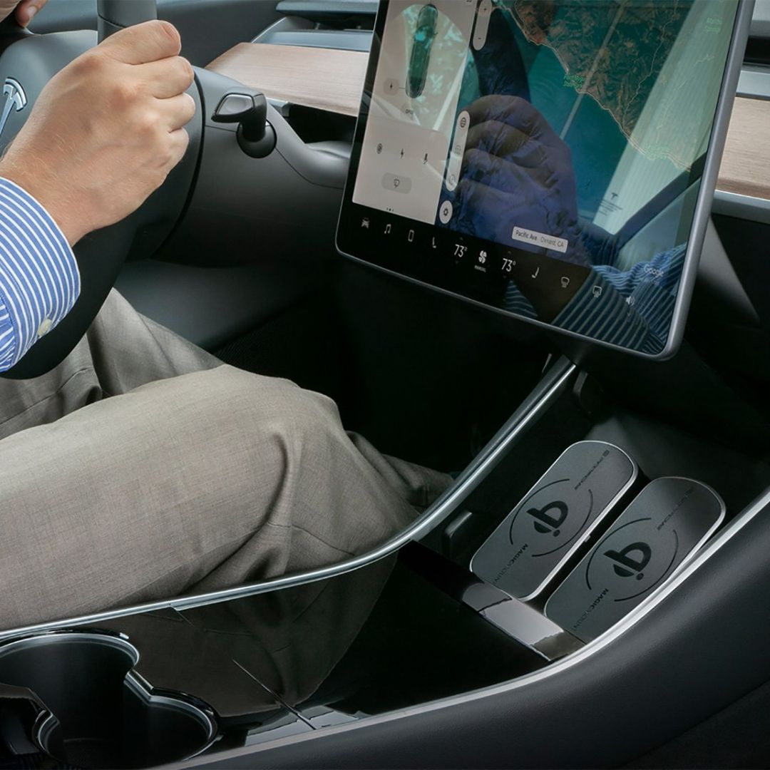 Scosche TIQ01, MagicMount Pro Charge Select 2018 Tesla Model 3 Wireless Charging