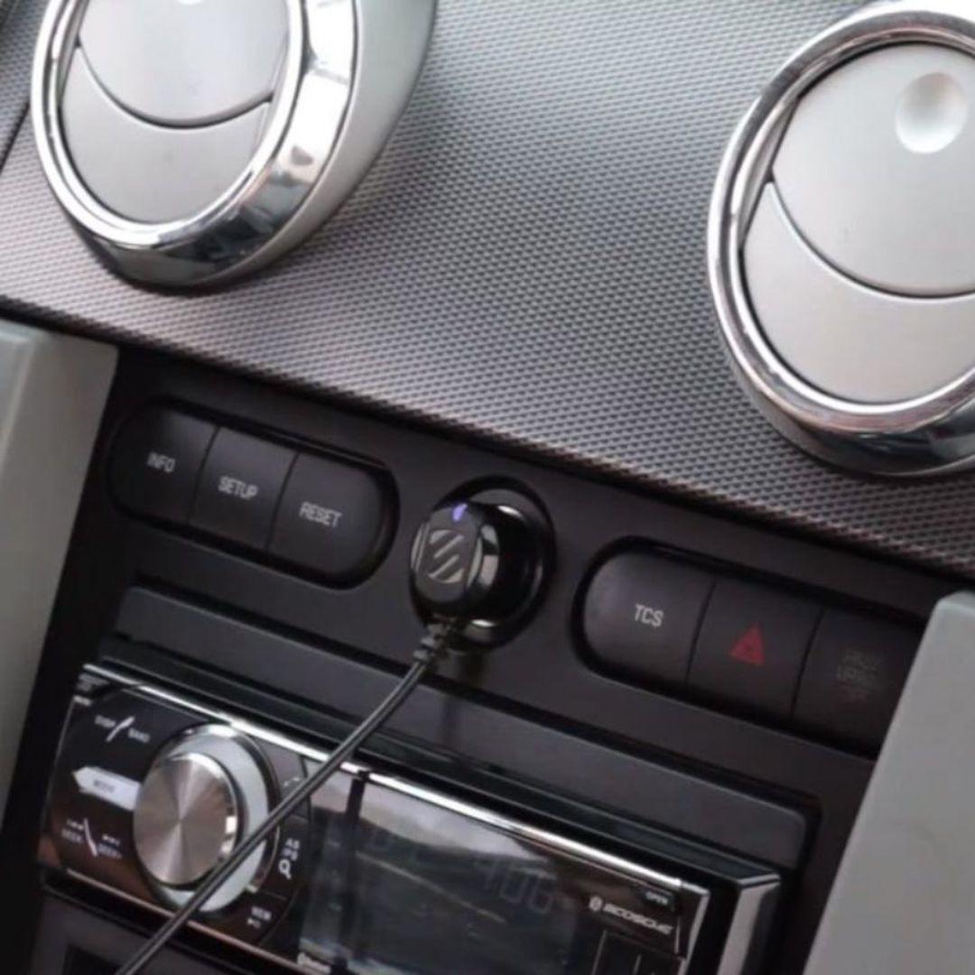 Scosche I2MC12A, 2-In-1 Car Charger For Apple Lightning Devices & Micro USB Deivces